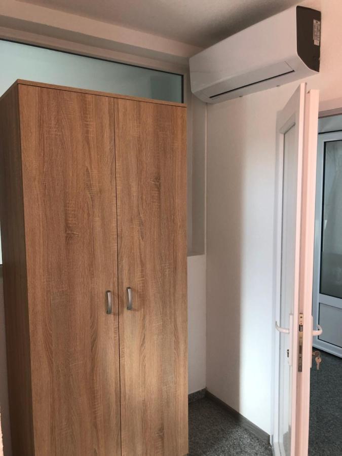 Binta Hostel Vranje Eksteriør bilde