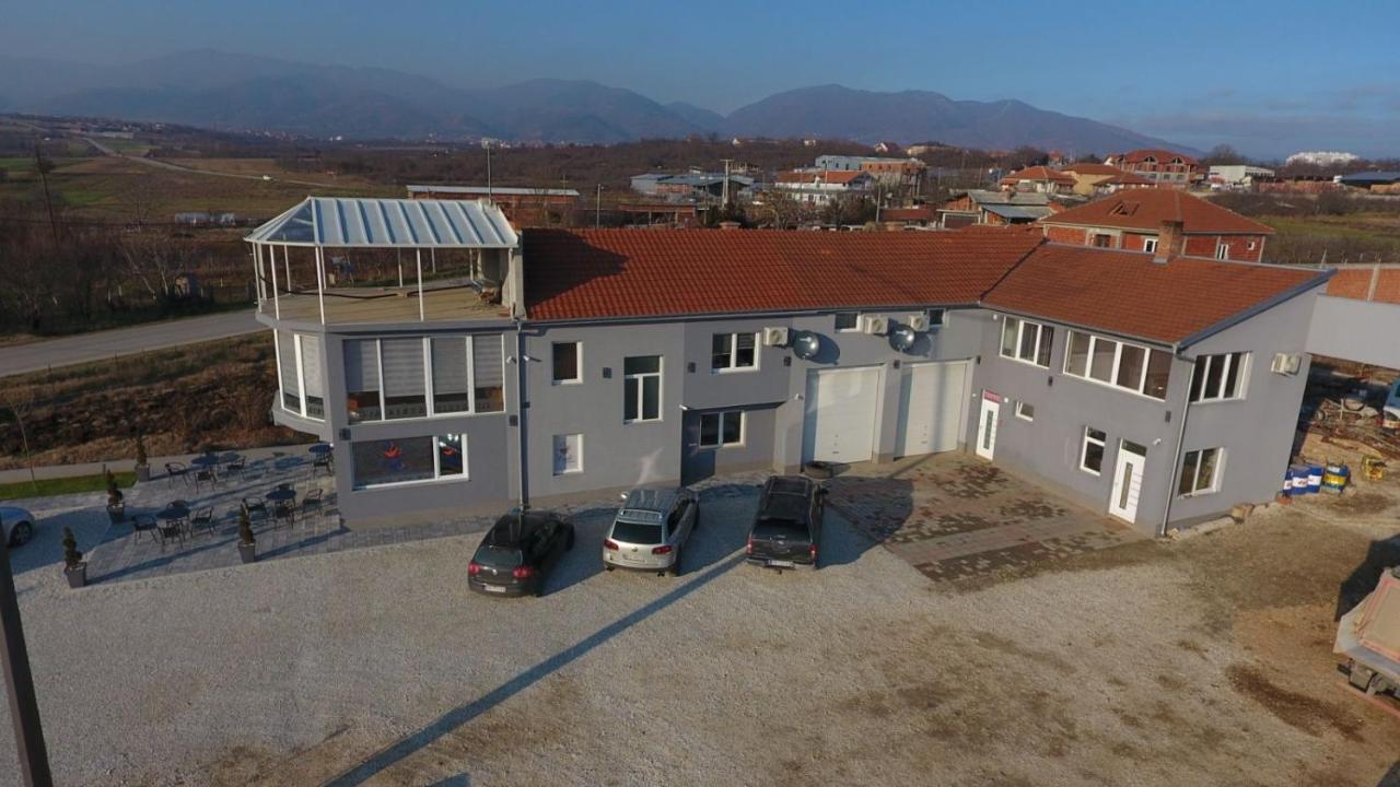 Binta Hostel Vranje Eksteriør bilde